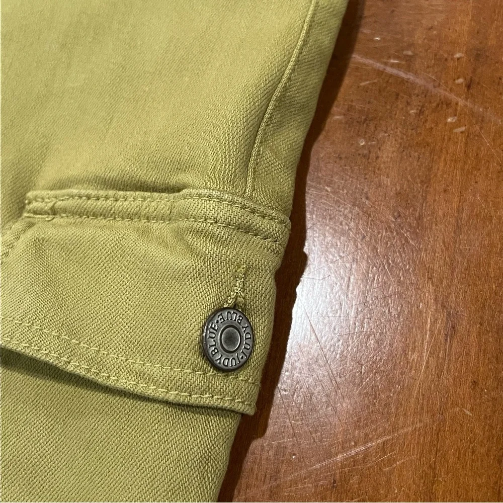 Judy Blue High Rise Straight Leg Cargo Pants Matcha Green
16W - Picture 7 of 16